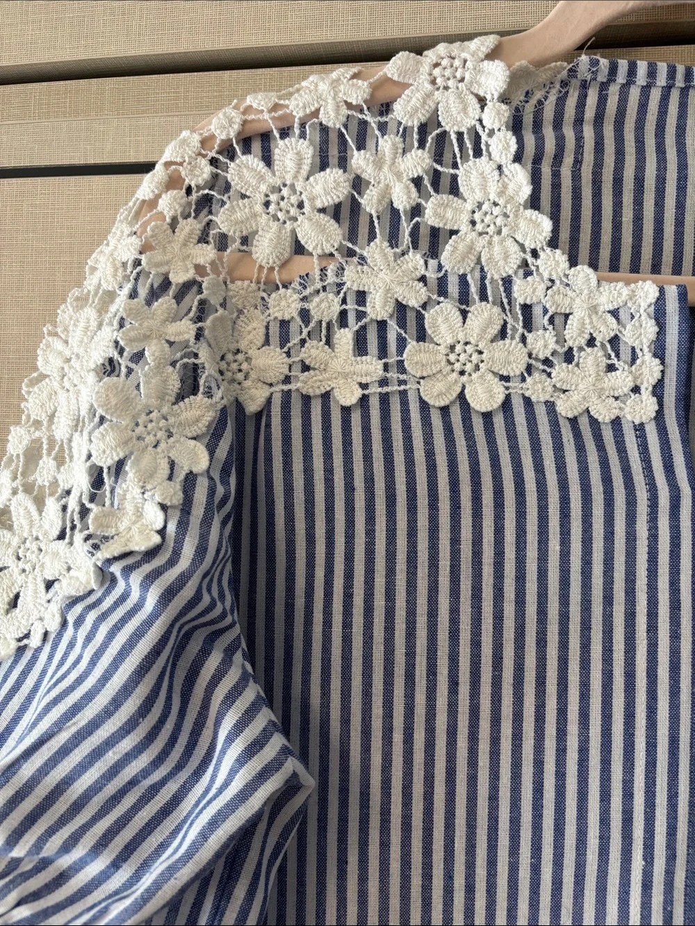 Striped Blue and White Crochet lace  Yoke Women's Top size XL - Picture 2 of 6